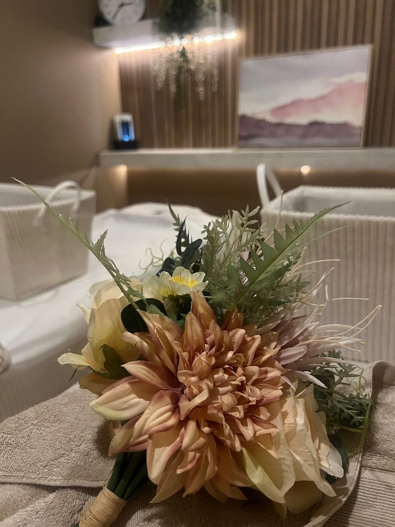 Senses & Co. Thai Massage Newtown photo 9