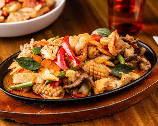 Inthanon Thai Restaurant photo 4