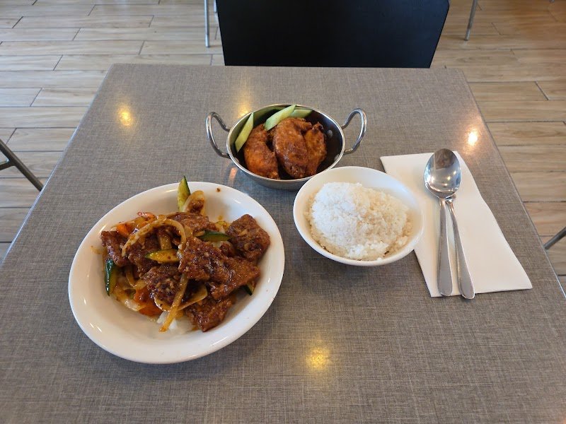 Wok & Ladle: Thai Eatery photo 8